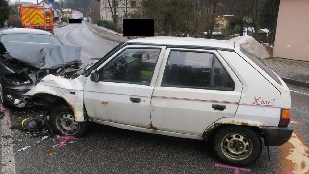 Nehoda ve Smržovce na Jablonecku, foto: HZS LK